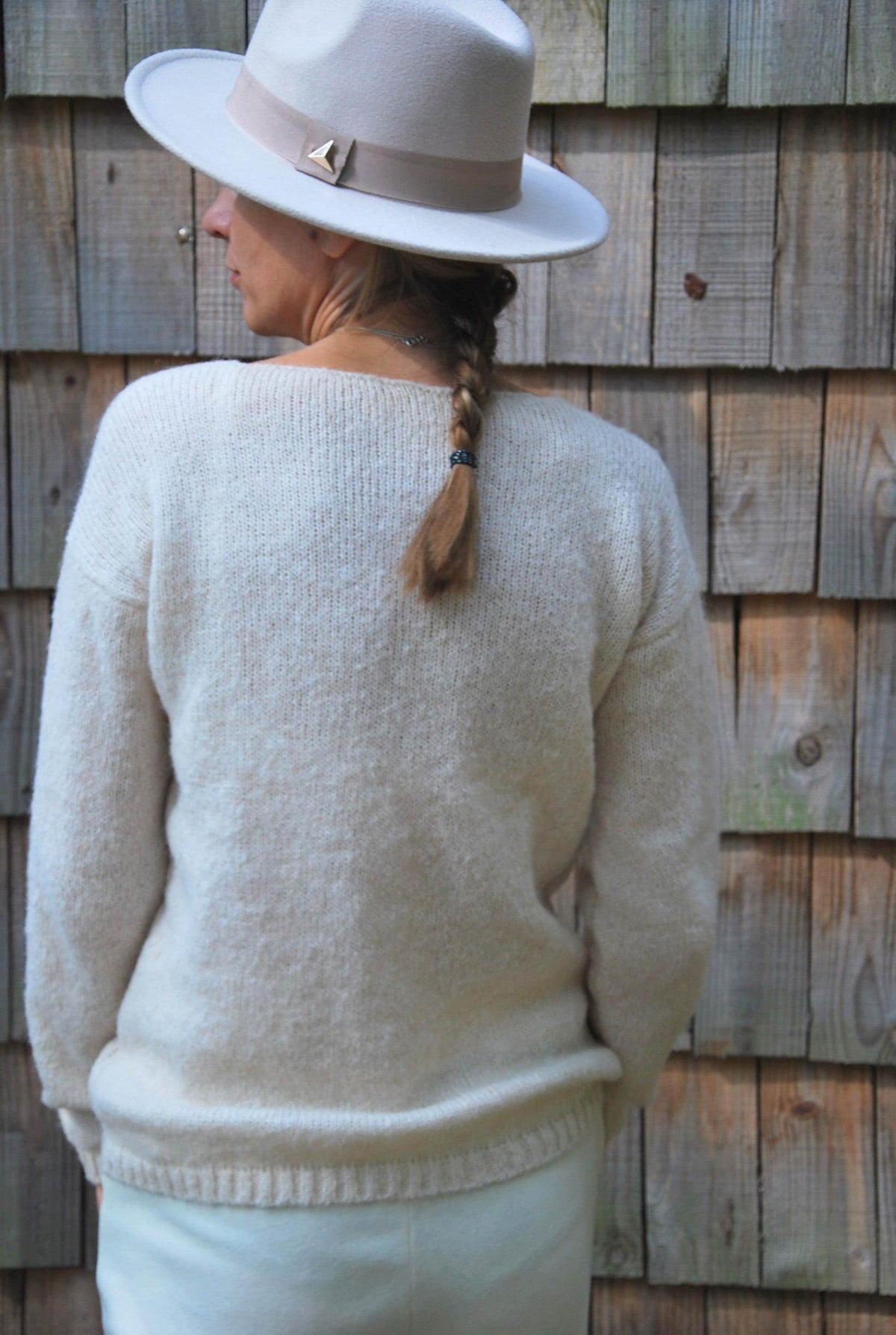 Off White Alpaca Silk Pullover: V-Neck Knit Sweater