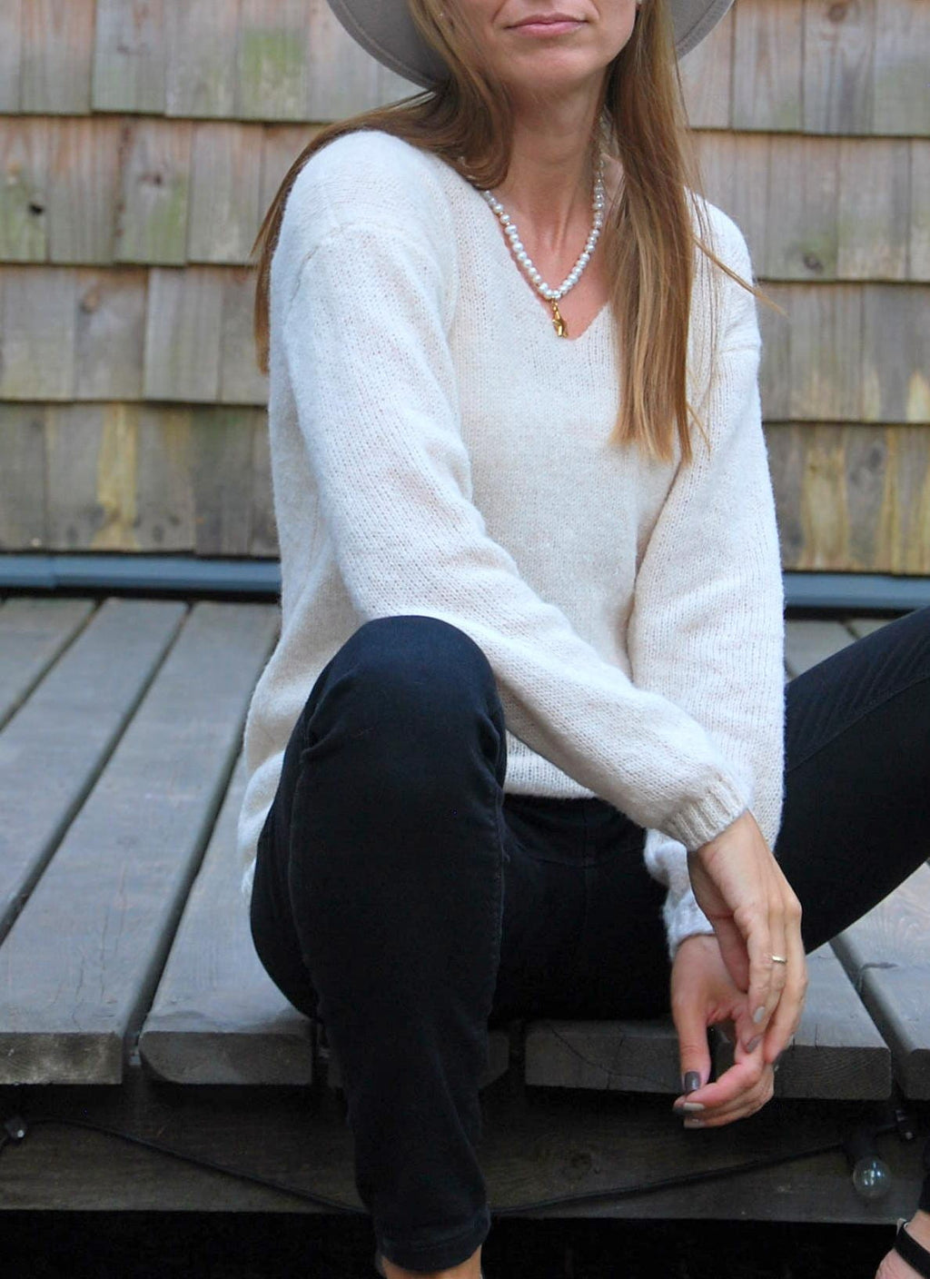 Off White Alpaca Silk Pullover: V-Neck Knit Sweater